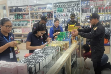 Ministerio de Trabajo paraliza 24 comercios chinos en RD por graves faltas laborales