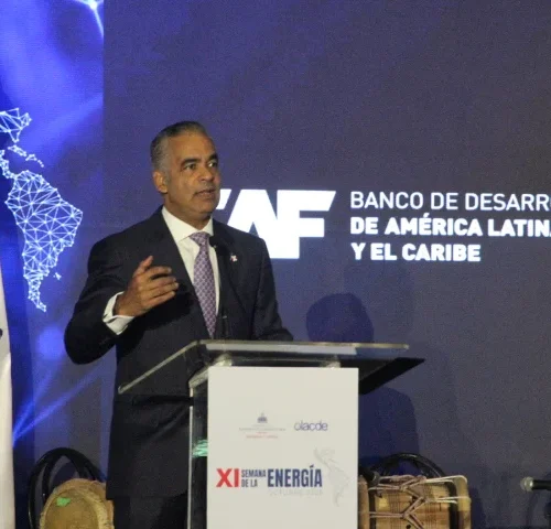 República Dominicana planea sumar 800 MW en baterías para optimizar energías limpias
