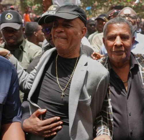 Michel Martelly se postula para la presidencia de Haití a pesar de las sanciones internacionales