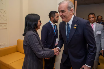 Gobierno de Abinader y Venezuela analizan posible retorno de la compra de combustibles