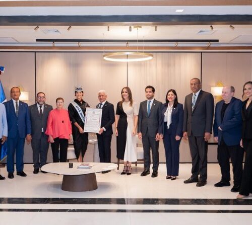 Senado otorga distinción a Joheirry Mola tras su triunfo como Miss Mundo 2026