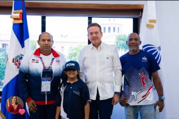 Delegación dominicana sale rumbo a España para el Mundial de Ajedrez en Madrid