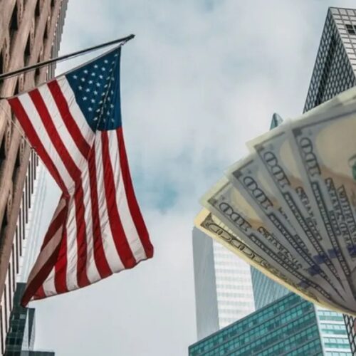 Riesgo de fuga de capitales pone en alerta la estabilidad del peso dominicano